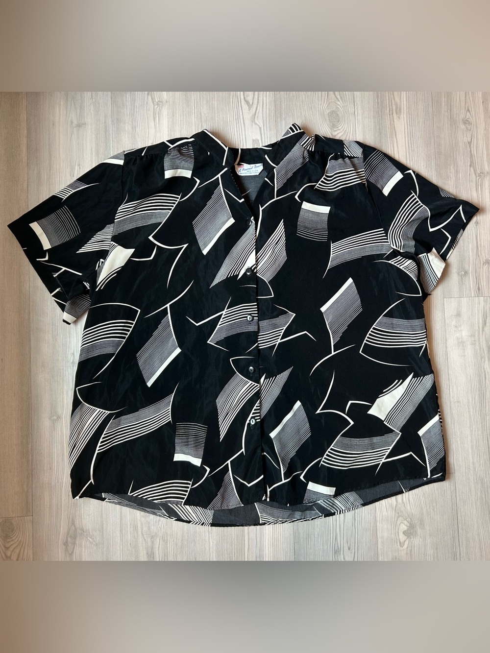 Black Abstract Print Button-Down Shirt